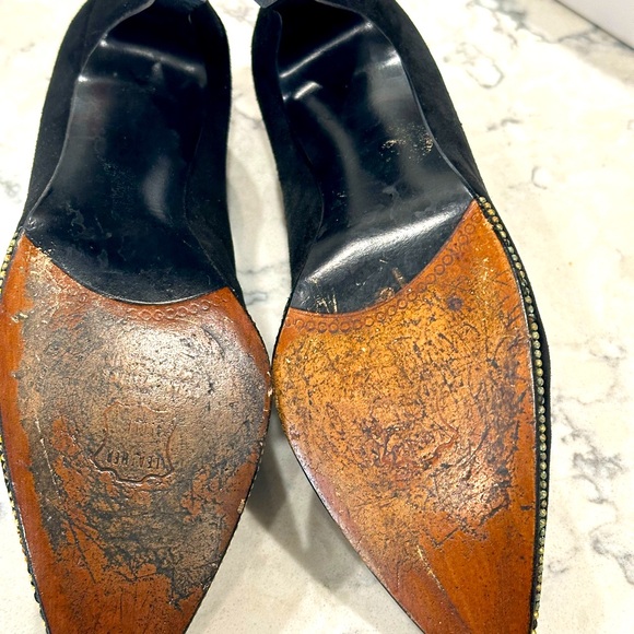 Stuart Weitzman Women's Black and Gold Courts - Picture 2 of 7